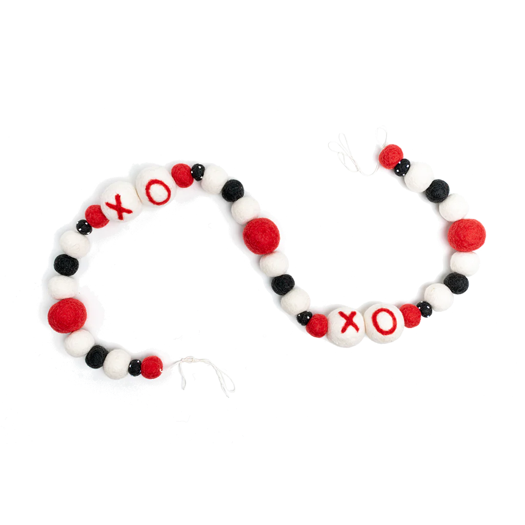 Felt XO Garland