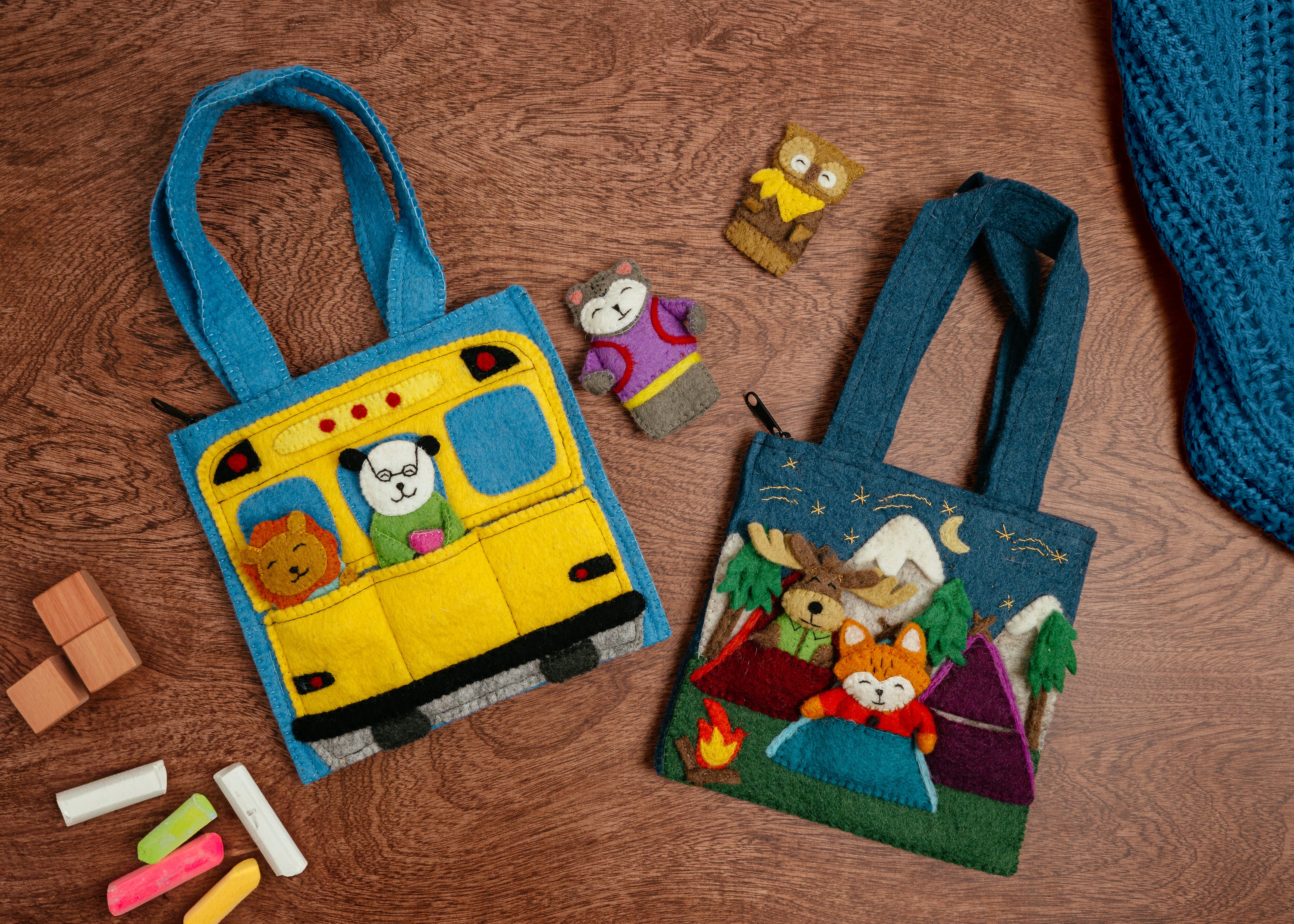 Felt School Bus Puppet Bag