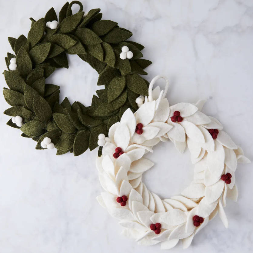 Felt Mistletoe Wreath